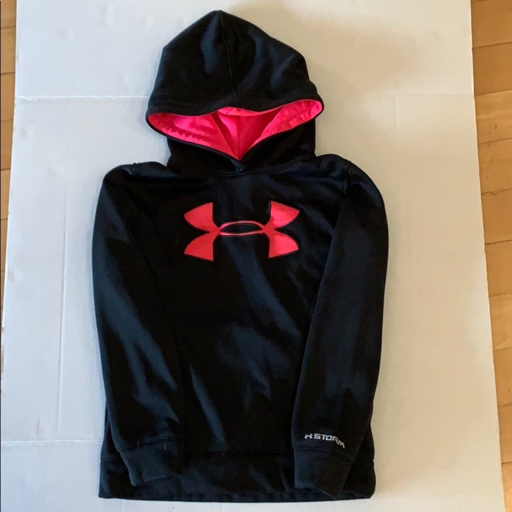 Under armor sweatshirt